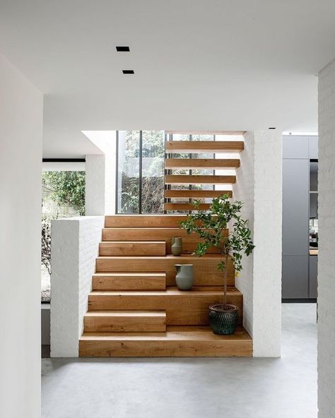 Interior Design Per La Casa, Home Stairs Design, Home Inspo, Design Del Prodotto, House Stairs, Dream House Interior, Staircase Design, Home Design Decor, Stairs Design