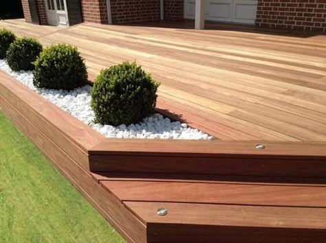 Big Deck Ideas, Modern Deck Design, Creative Deck Ideas, Composite Decking Designs, Small Backyard Decks, Deck Landscaping, Decking Ideas, Balcony Planters, Backyard Patio Deck