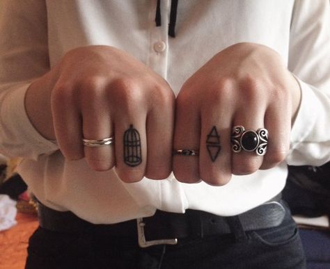 Florence Welch Tattoo Ideas, Florence Machine Tattoo, Florence The Machines Tattoo, Florence The Machine Tattoo Ideas, Florence Tattoo, Florence And The Machine Tattoo, Florence Welch Aesthetic Lyrics, Florence Welch Tattoo, Florence Welch Instagram