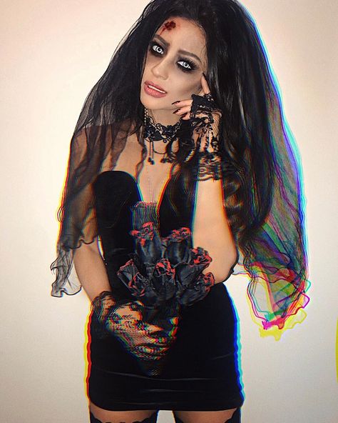 Shay Mitchell on Instagram: “🎃H A L L O W E E N 🎃” Dead Bride Costume, Zombie Bride Costume, Halloween Bride Costumes, Creepy Halloween Costumes, Dead Bride, Halloween Bride, Zombie Bride, Celebrity Costumes, Best Celebrity Halloween Costumes