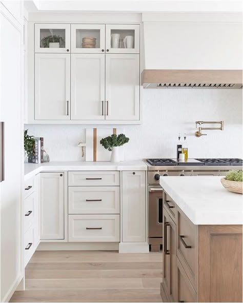 Tall Ceiling Kitchen Cabinet Options Tall Ceiling Kitchen, Серая Кухня, Kabinet Dapur, New House - Kitchen, Diy Kitchen Cabinets, Kitchen Farmhouse, Decor Minimalist, Kitchen Inspo, Counter Tops