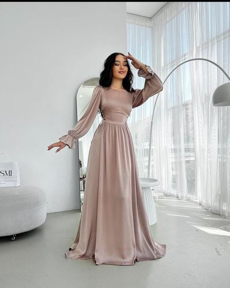 Wedding Dress Jumpsuit, 11 11 Make A Wish, Abaya Kimono, Dress Jumpsuit, Christian Woman, Dress Idea, Elegant Dresses Classy, Hijabi Outfits, Oil Pastels