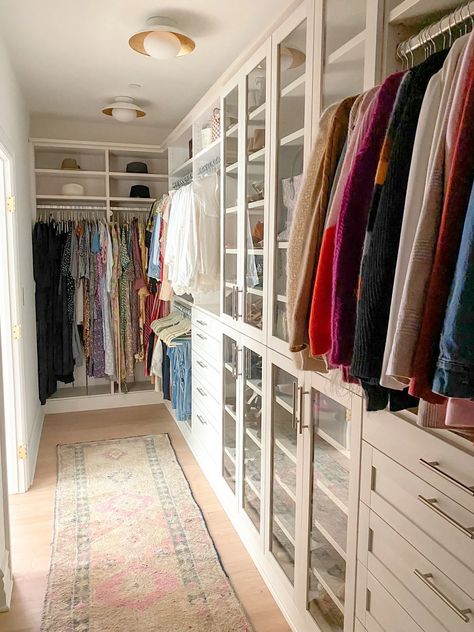 https://cupcakesandcashmere.com/.image/c_limit%2Ccs_srgb%2Cq_auto:good%2Cw_1240/MTc1NDk4NjY3Mzg0MzgyNTgz/img_0011.webp Master Closet Design, Closet Addition, Closet Planning, Organized Closet, Dream Closet Design, Walk In Closet Design, Closet Design Layout, Closet Tour, Closet Renovation