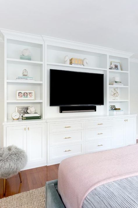 Bed Facing Built In TV Unit - Transitional - Bedroom Kokedama Display, Simple Bedroom Ideas, Orange Bedroom Ideas, Mirrored Bedroom, Bedroom Built Ins, Bedroom Wall Units, Bedroom Tv Wall, Bedroom Paint Ideas, Built In Entertainment Center