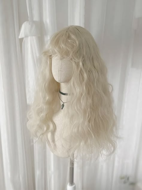 White Wavy Synthetic Wig with Curly Bangs Curly Light Blonde Hair, White Hair Styling, White Hair Bangs, White Hair With Bangs, Light Blonde Curly Hair, White Hair Wigs, Wavy White Hair, C4 Hair, White Wavy Hair