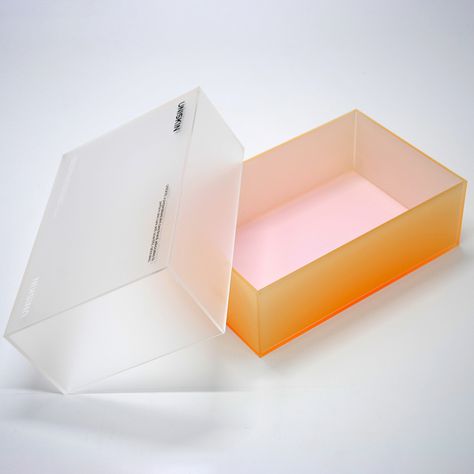 Acrylic Storage Containers, Plastic Packaging Design, Jewelry Packaging Design, Box With Lock, Luxury Packaging Design, Perfume Packaging, Acrylic Storage, Creative Box, Box Packaging Design