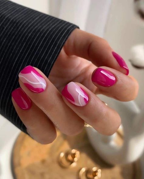 Fall Nails Pink 2023 22 Ideas: Embrace the Trendy and Chic Nail Designs Magenta Nails, Cute Pink Nails, Simple Gel Nails, Summery Nails, Her Nails, Work Nails, Short Acrylic Nails Designs, Short Nail Designs, Pretty Acrylic Nails