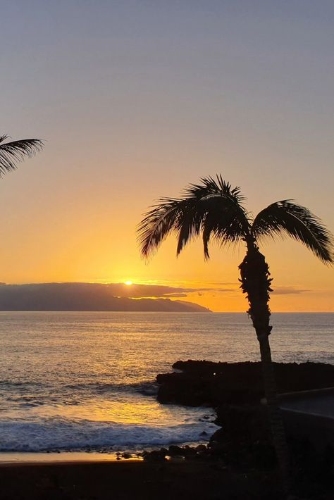 7 Best Places To Watch The Sunset in Tenerife Tenerife Sunset, Sunset Tenerife, Irene Aesthetic, Watch The Sunset, Best Sunset, Romantic Places, Gorgeous Sunset, Sunset Colors, Canary Islands