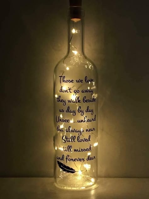 Quotes On Glass Bottles, Light Bottles Diy Craft Ideas, Glass Bottle Diy Decoration, Bottles Decoration Diy, Bottle Diy Crafts, Light Up Bottles, Hand Painted Bottles, Small Couch, Glass Bottle Diy