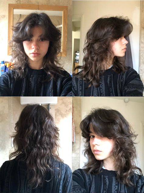 Choppy Shag Hairstyles Medium Curly, Natural Wavy Hair Cuts, Hair References, Shot Hair, Wolf Haircut, Long Wolfcut Haircut, Ginger Snap, Wavy Haircuts, Birthday Hair