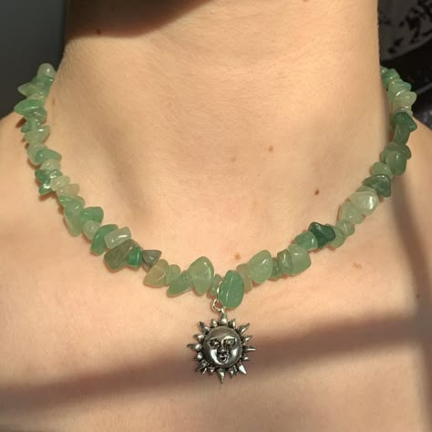 Hand Made Necklaces, Boho Jewelry Aesthetic, How To Make Crystal Necklace, Crystal Necklaces Aesthetic, Alternative Necklace, Handmade Necklace Ideas, Sun Fairy, Crystal Jewerly, Crystal Ideas