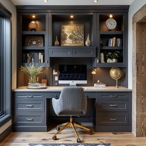 Peppercorn Built Ins, Small Home Office Built Ins, Study Built Ins With Desk, Home Library Modern, Home Office Built Ins With Desk, Small Library Room Ideas, Moody Home Office, Studio In Casa, Built In Desk And Shelves