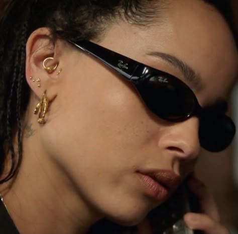 Rob Brooks, 90s Glasses, Stile Kendall Jenner, Zoë Kravitz, 90s Sunglasses, Zoe Kravitz, Holistic Beauty, Stylish Glasses, Dope Jewelry