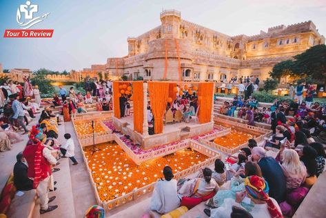 Are you looking for the best destination wedding venues in Jaipur? Here are the top 10 wedding venues for a budget destination wedding in Jaipur. Check Out. Destination Wedding Budget, Marriage Hall, Destination Wedding Cost, Indian Wedding Theme, Indian Destination Wedding, Wedding Hall Decorations, Marriage Decoration, Desi Wedding Decor, Mandap Decor