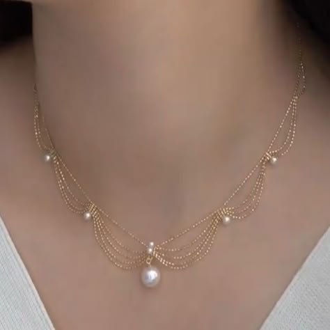 Pearl Necklace Prom, Gold Jewelry With Pearls, Elegant Jewelry Classy Gold, Bridgerton Jewelry Aesthetic, Beautiful Necklaces Unique, Gold And Pearl Jewelry, Designer Pearl Necklace, Gold And Pearl Necklace, Unique Pearl Necklace