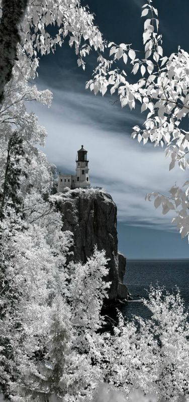 Splitrock Lighthouse, Minnesota, USA | by Cory Shubert Splitrock Lighthouse, Winter Lighthouse, Split Rock Lighthouse, Minnesota Lake, Split Rock, Lighthouse Pictures, Beautiful Lighthouse, Beacon Of Light, Light The Way