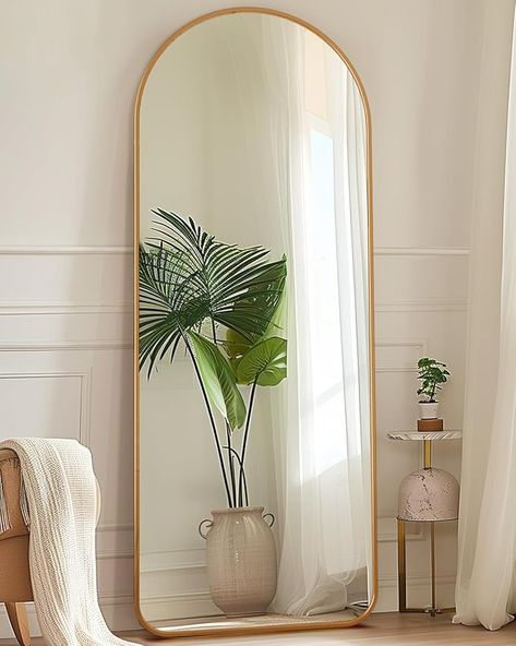 Gold Arches Mirror, Gold Rimmed Full Body Mirror, Bedroom Full Mirror Ideas, Gold Mirrors In Bedroom, Gold Mirror Room Aesthetic, Gold Tall Mirror, Cute Body Mirrors, Aesthetic Full Length Mirror, Full Length Mirror Ideas