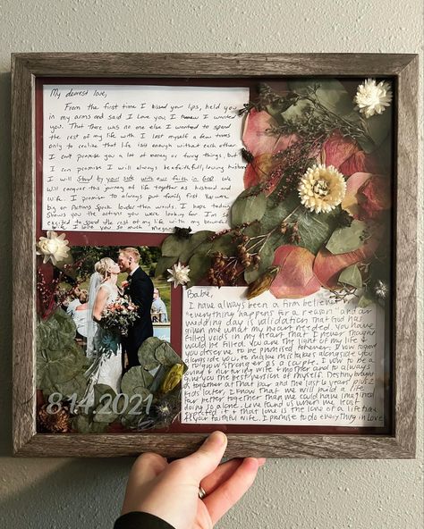 Aesthetic Wedding Ideas Simple, Vow Shadow Box Ideas, Wedding Vow Preservation, Vows Gift Ideas, Wedding Photo Scrapbook Ideas, Pressed Flowers With Vows, Wedding Mementos Ideas, Framed Vows With Flowers, Framed Wedding Vows Wall Art