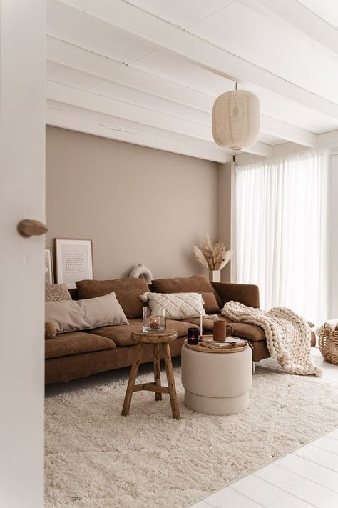 Home Decor Ideas Bedroom, Brown Couch Living Room, Decor Ideas Bedroom, Beige Living Rooms, 아파트 인테리어, Brown Living Room, Home Decor Living Room, Home Design Living Room, Ideas Living Room