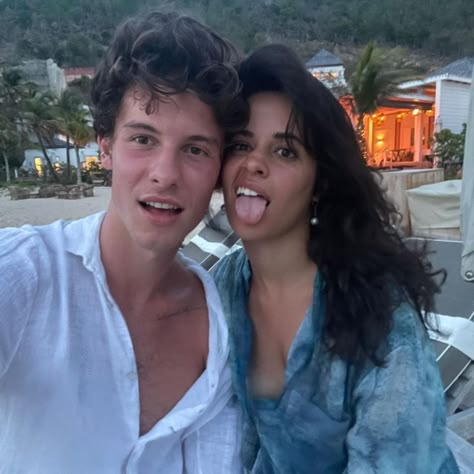 Camilla And Shawn, Shane Mendes, Camila And Shawn, Shawn And Camila, Justin Selena, Shawn Camila, Shawn Mendes And Camila Cabello, Camila Mendes, Famous Couples