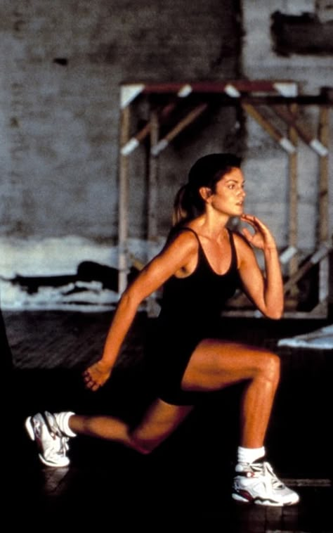 The Best 80s & 90s Workout Videos on Youtube – Sporty & Rich Cindy Crawford Body 90s, Cindy Crawford Fitness, 80s Workout Aesthetic, Cindy Crawford Workout, Cindy Crawford 90s, 90s Sport, Look 80s, Doc Savage, Retro Fitness