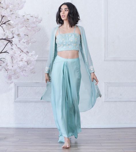 Long sleeves sheer cape paired with a dhoti skirt and crop top, can you say Summer? The INAYAH outfit 💫 . . . #kynah #kynahgirl #lengha… Dhoti Dress For Women Wedding, Dhoti Dresses For Women, Skirt And Crop Top Indian, Dhoti Skirt, Sheer Cape, Haldi Outfits, Skirt And Crop Top, Wedding Lookbook, Top Indian