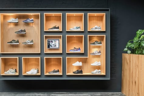 A Look Inside Antwerp's Sneaker District Store Niches Design, Wall Niches, Shoe Store Design, Sneaker Displays, Clothing Store Interior, Clothing Store Design, Store Design Boutique, Showroom Interior Design, Store Interiors