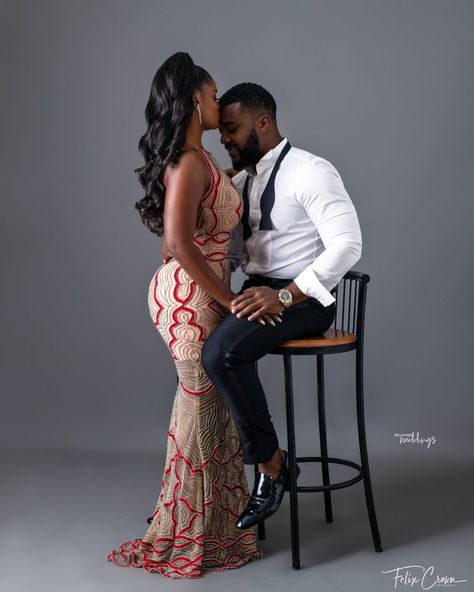 African Couple Photoshoot Ideas, Per Wedding Shoot Dress, Couple Photoshoot Poses Short Guy, Ace Hood And Wife, Couples Wedding Pictures, Poses For Black Women, Pre Wedding Shoot Ideas Outfit, Cute Wedding Pictures, Prewedding Outfit Ideas