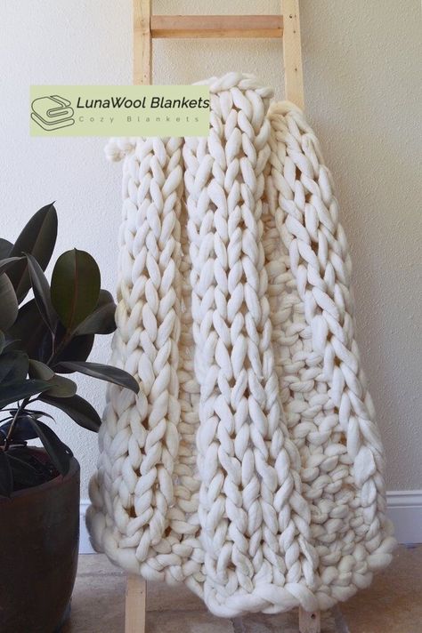 Blanket Photography, Super Chunky Knit Blanket, Hand Knitted Throws, Super Chunky Knit, Hand Knitting Diy, Hand Knit Blanket, Chunky Knit Throw, Chunky Blanket, Seed Stitch