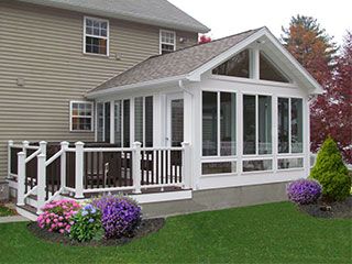 Sunrooms and Additions: Enhance the Space, Value, and Beauty of Your Home - Remodeling Contractors Sunroom Kits, Sunroom Windows, Porch Kits, Screened Porch Designs, 4 Season Room, Four Seasons Room, Sunroom Addition, Balkon Decor, Porch Addition