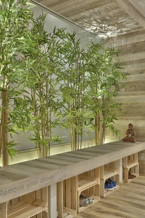 Yoga Studio And Cafe, Yoga Terrace, Small Yoga Studio Design, Zen Yoga Studio, Yoga Studio Design Ideas, Yoga Studio Interior, Wellness Center Design, Sala Yoga, Yoga Room Design