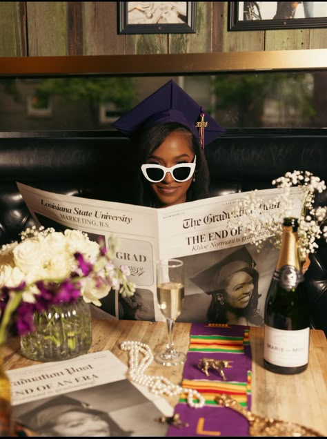 Masters Degree Announcement, Master Graduation Pictures Black Women, Doctoral Degree Graduation Party, Healthcare Administration Graduation Pictures, She Mastered It Graduation Party, Dissertation Defense Party, Graduation Asthetic Picture, Graduation Photoshoot Social Work, Bachelors Degree Vision Board