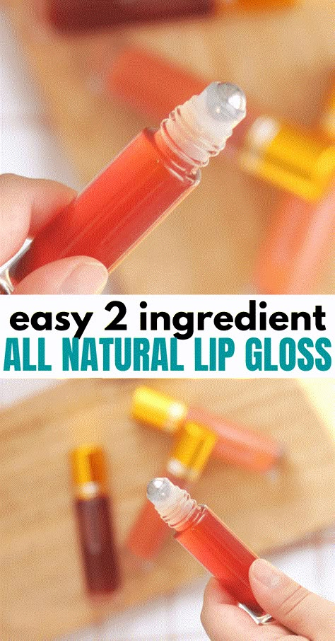 How to make easy DIY lip gloss without beeswax or any wax at all. You only need a few all natural ingredients like coconut oil, vitamin E oil and a few drops of your favorite essential oil to scent it. This homemade lip gloss makes a great gift too! Lip Gloss Recipe, Diy Lip Balm Recipes, Homemade Makeup, Natural Lip Gloss, Lip Balm Recipes, Diy Lip Gloss, Homemade Lip Balm, Diy Skin Care Recipes, Diy Lip Balm