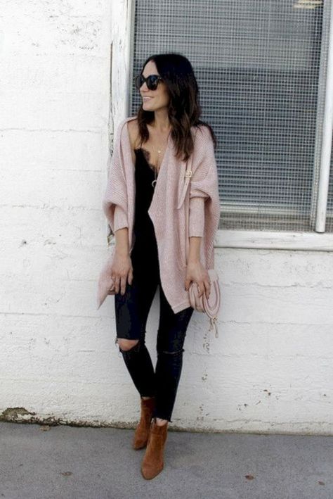 Pink Cardigan Outfit, Winter Cardigan Outfit, Cardigan Rosa, Light Pink Cardigan, Winter Casual Outfits, Pretty Cardigans, Perfect Winter Outfit, Cardigan Outfit, Cardigan Style