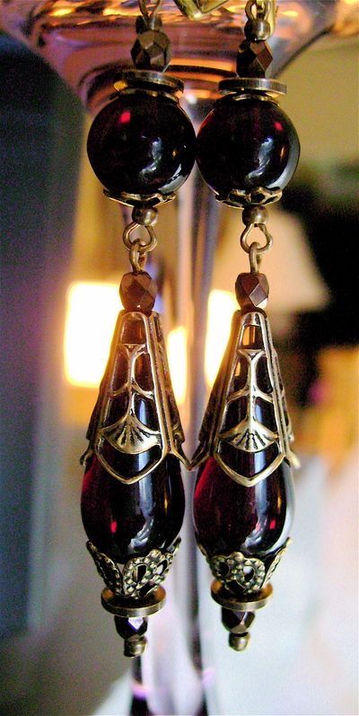 Victorian Drop Earrings, Retro Jewelry, Funky Jewelry, Fantasy Jewelry, Dream Jewelry, Sangria, Pretty Jewellery, Jewelry Inspo, Cute Jewelry