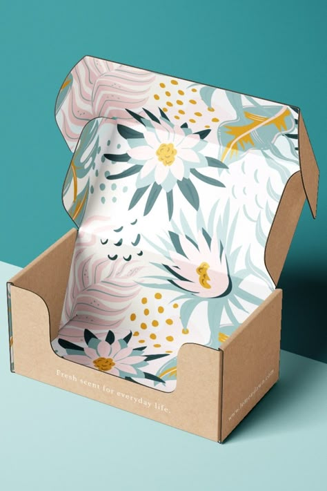 Printed Box Design, Brand Box Packaging Design, Stickers For Packaging Products, Shipping Packaging Design, Unboxing Experience Packaging, Cute Shipping Packaging, Branding Design Packaging Boxes, Creative Packaging Design Boxes Ideas, Shipping Box Packaging Design