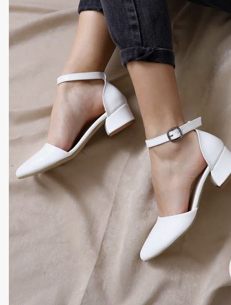 High Heels Ladies Wedding Pumps, Heels White, Wedding Shoes Bride, White Wedding Shoes, Wedding Shoes Flats, Shoes Too Big, Wedding Flats, Wedding Shoes Heels, Vintage Heels