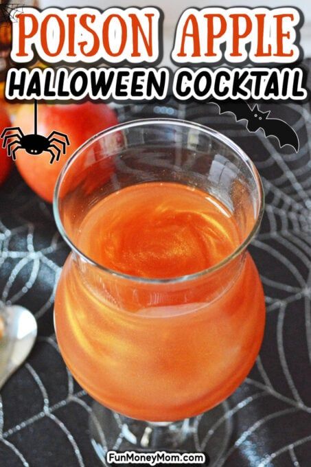 Halloween Potion Cocktails, Alcoholic Potion Drinks, Halloween Apple Drinks Alcohol, Poisoned Apple Cider Cocktail, Poison Apples Recipe, Poison Apple Cocktail Recipe, Edible Luster Dust Drinks, Halloween Bar Drinks, Poison Apple Cocktail