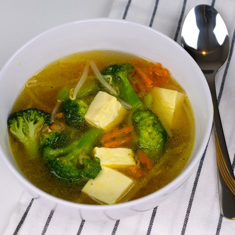 Homemade Clear Vegetable Soup Recipe Veg Clear Soup Recipe, Chinese Vegetable Soup, Clear Soup Recipe, Clear Vegetable Soup, Clear Broth Soups, Soup With Vegetables, Tofu Soup, Clear Soup, Vegetable Soup Recipe