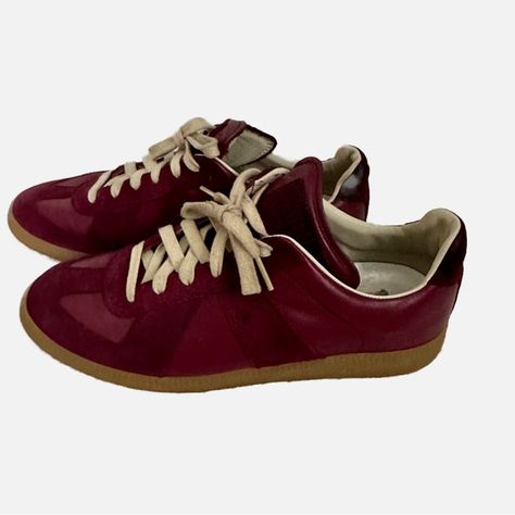 MAISON MARGIELA
Women Sneakers
Size: 39
Color: Burgundy Maison Martin Margiela Shoes, Margiela Shoes, Women Sneakers, Martin Margiela, Womens Shoes Sneakers, Womens Sneakers, Two Tone, Rubber Sole, Shoes Sneakers