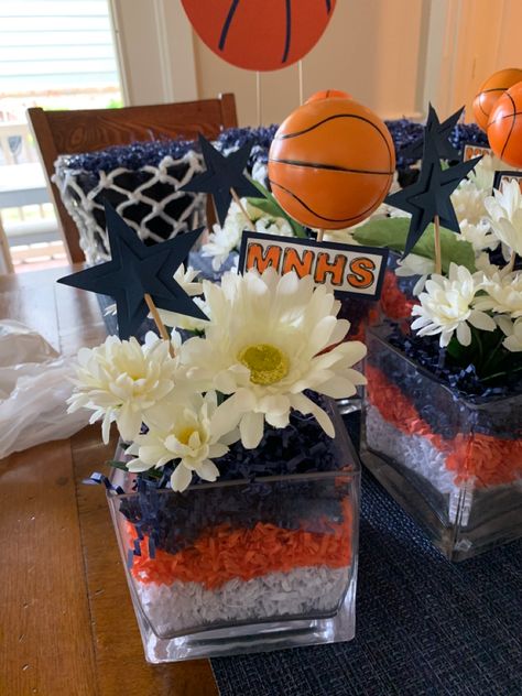 Table Decorations For Sports Banquet, Sport Theme Table Decorations, Dance Team Banquet Ideas Table Decorations, School Dance Table Decor, Cheer Centerpiece Ideas, Senior Soccer Banquet Ideas, Sports Table Decorations, Cheerleading Centerpieces Banquet Ideas, Academic Banquet Decorations