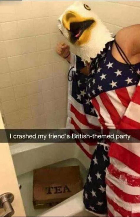 America Jokes, America Core, Funniest Snapchats, Historical Humor, British Memes, America Funny, America Memes, My Pronouns, History Jokes