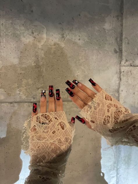 Goth Nails, Grunge Nails, Classy Acrylic Nails, Long Acrylic Nails Coffin, Acrylic Nails Coffin Pink, Instagram Nails, Summer Acrylic Nails, Square Acrylic Nails, Dream Nails