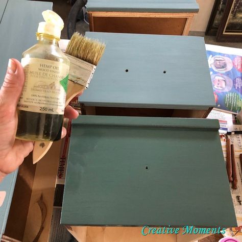 This sweet MCM desk was updated using a pretty milk paint. Some see blue some see green, what color do you think it looks? Legless and lonely    Without legs, the lower veneer edges had chipped and missing areas that were filled with my handy DAP wood pro-x. Areas of veneer that had lifted were glued with Titebond glue and clamped into pace to drive. I also had 4 new legs in my stash, a pair in two different colors but easily solved with painting.The entire des… Painted Patio Table, Milk Paint Furniture, Spool Tables, Diy Furniture Decor, Painted Desk, Painted Patio, Desk Makeover, Dry Well, Painted Chairs