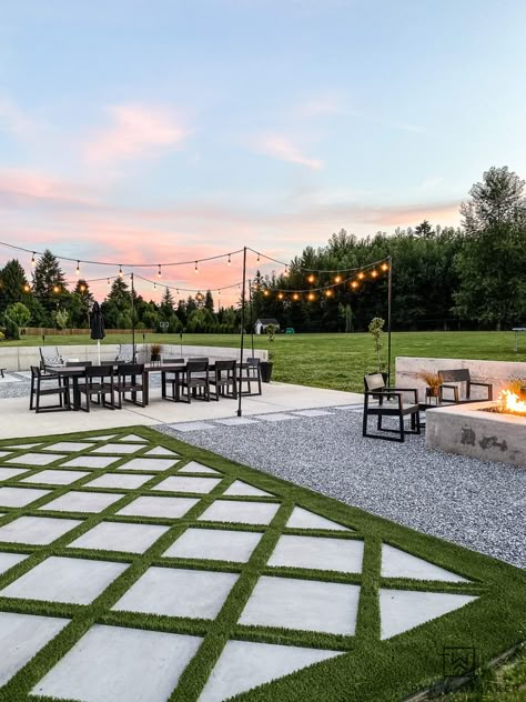 Summer Patio Decor, Turf Backyard, Large Backyard Landscaping, Tattoo Plant, Pavers Backyard, Modern Backyard Landscaping, Summer Patio, Backyard Renovations, Home Backyard