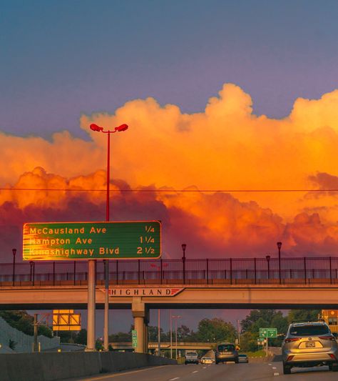 Aesthetic Nostalgic Pictures, Orange Photography Aesthetic, Setting Sun Aesthetic, Orange Scenery, Blue And Orange Aesthetic, Highway Aesthetic, Aesthetic Landscapes, Aesthetic Outside, Car Sunset