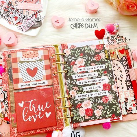 Binder Scrapbook, Scrapbook Paper Flowers, Pocket Love, Scrapbook Embellishments Diy, The Kissing Booth, Handmade Scrapbook, Embellishment Diy, Deeply In Love, Pretty Planners