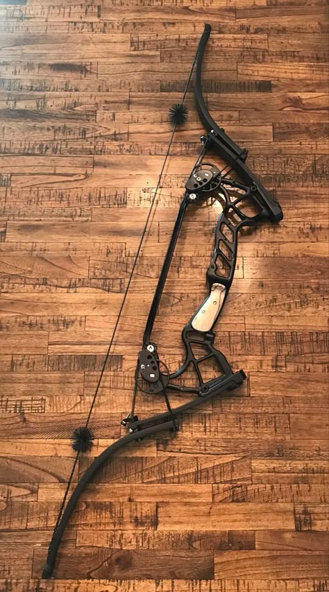 Oneida Bow, Tactical Swords, Archery Set, Archery Bows, Diy Bathroom Furniture, Diy Furniture For Small Spaces, Tactical Gear Loadout, Archery Bow, Traditional Archery