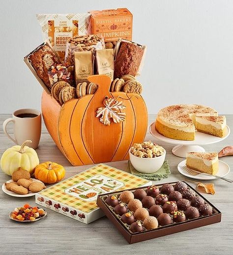 Best Fall Gift Baskets From Harry & David Deep Dish Pumpkin Pie, Cheesecake Pumpkin Pie, Pumpkin Flavored Desserts, Pie Craft, Cheesecake Pumpkin, Orange Loaf Cake, Fall Gift Baskets, Harry And David, Coffee Gift Basket