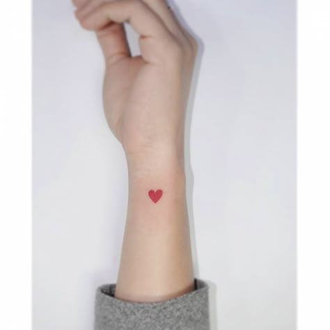 Heart Hip Tattoo, Small Name Tattoo, Red Heart Nails, Red Heart Tattoo, Tattoo On The Wrist, Playground Tattoo, Heart Tattoos With Names, Love Heart Tattoo, Heart Tattoo Wrist